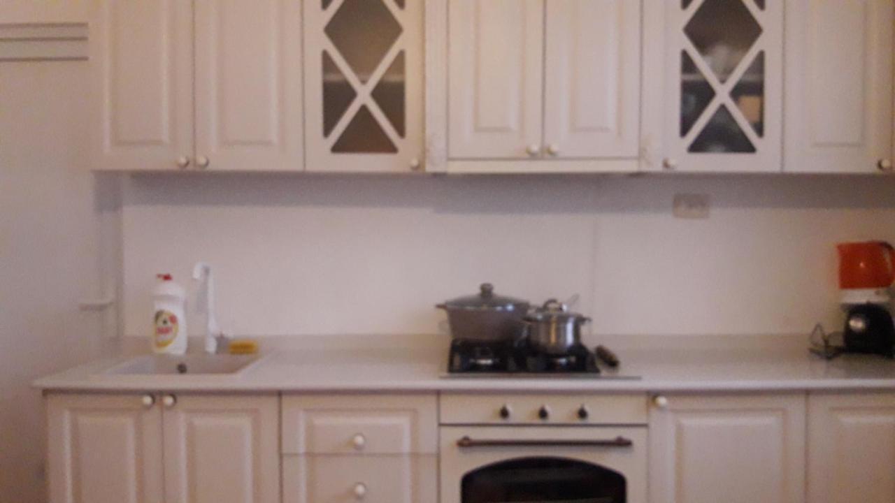 White Guest House Batumi Ngoại thất bức ảnh